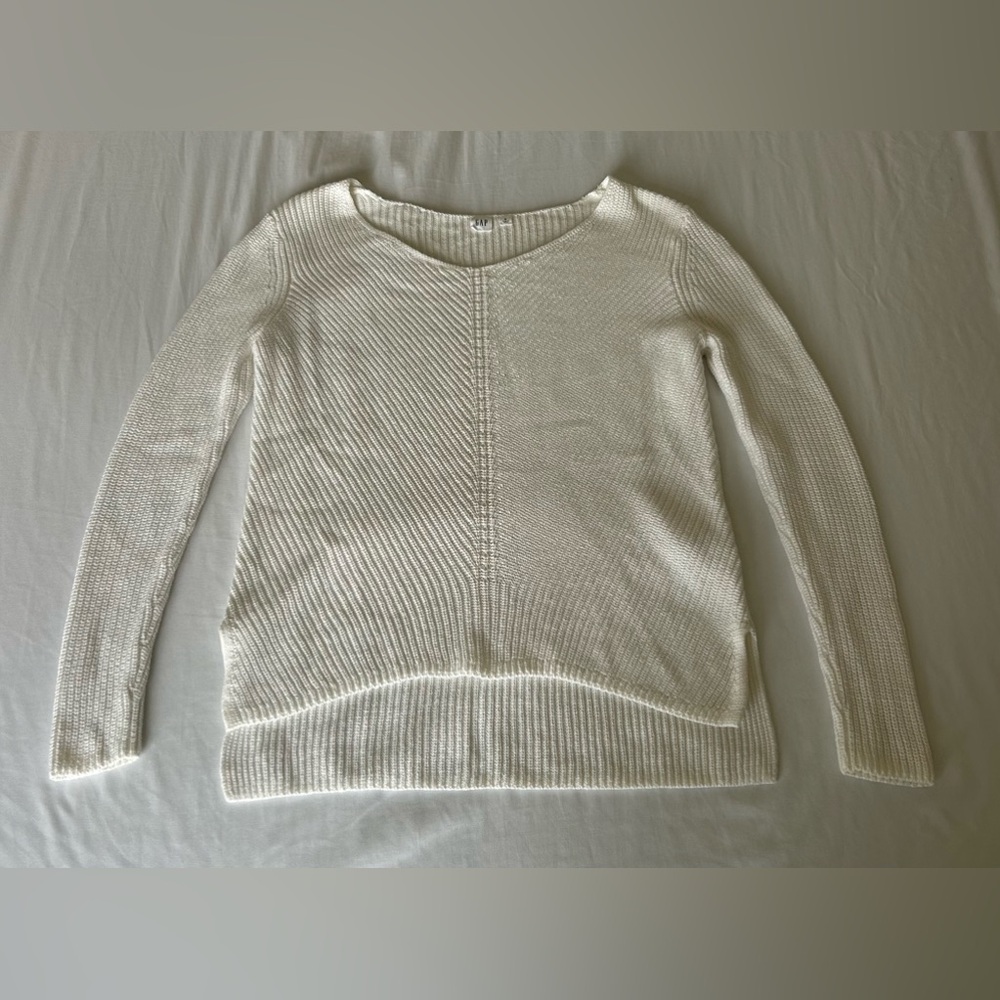 Women’s White Knit Sweater